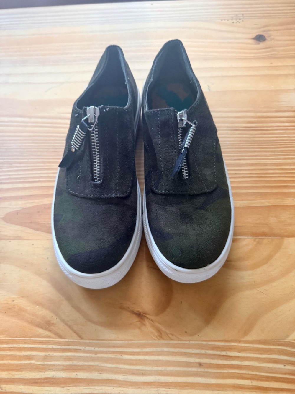 Platform boat shoes size 6.5